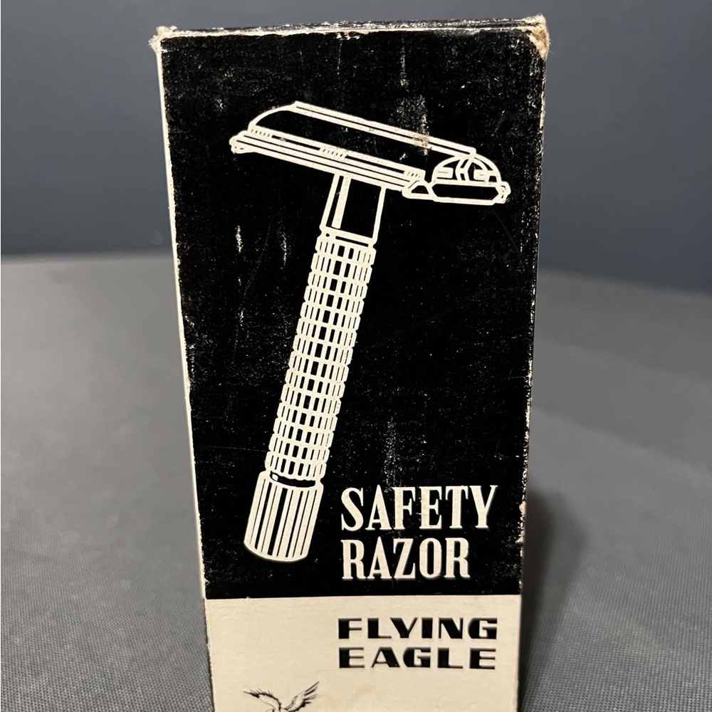 Vintage flying eagle safety razor new